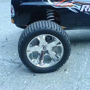 Off-Roader Traxxas Rustler solgt 