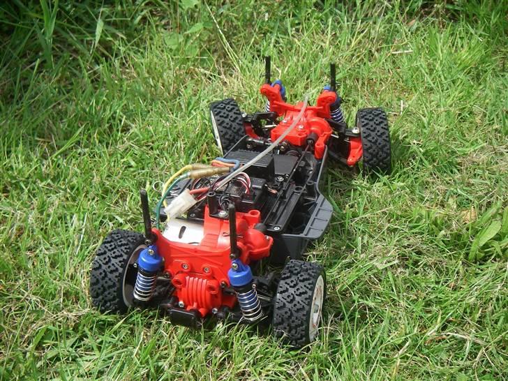 Bil Tamiya Celica TA-01 - ... Men der er også brugt 4 timer på at rense den. billede 10