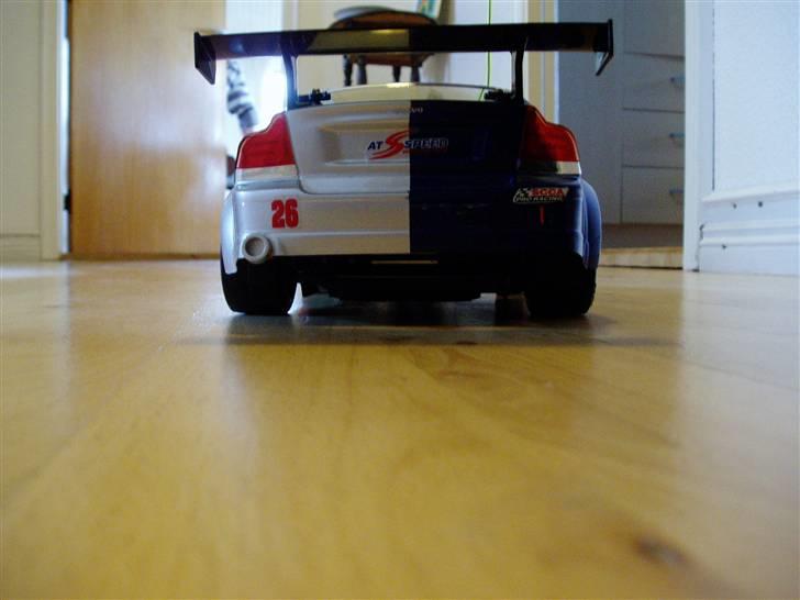 Bil volvo s60R-nikko evo. - den er rimelig bred bagfra billede 7