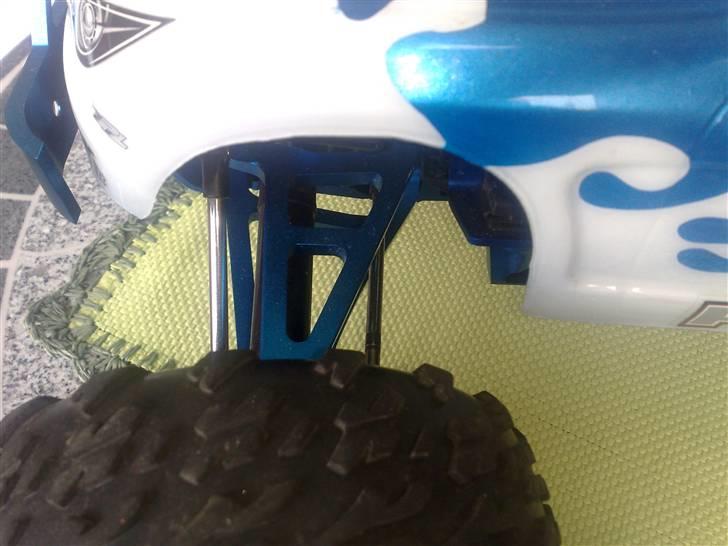 Off-Roader REVO 3.3 alu. monster  - ALU. frontarms billede 2