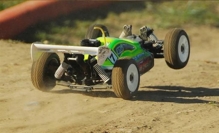 Buggy X-ray XB8 TQ - billede er taget af jess K fedt ik?  ´´XB8`` billede 8