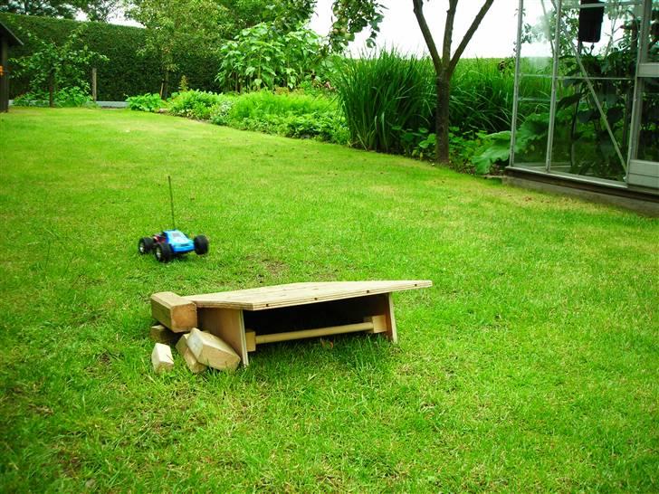 Off-Roader Team Associated RC18MT - der hoppes!! billede 12