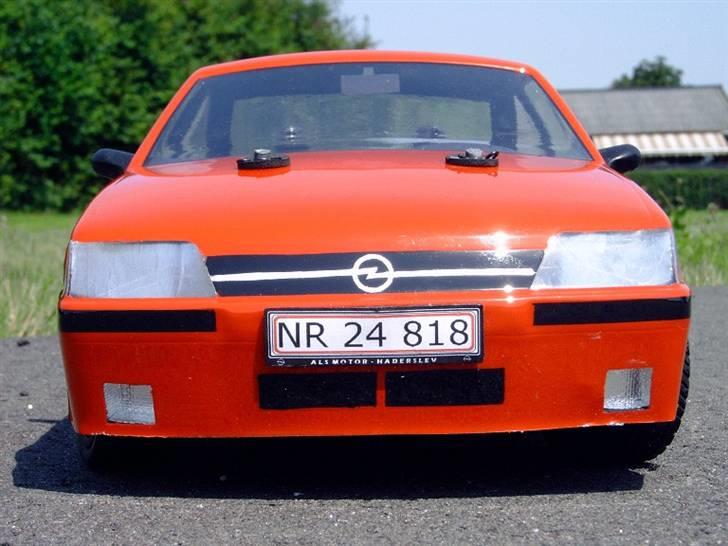 Bil Opel Monza TA-03F - Der kommer dioder i både lygter og tågelygter.... billede 7