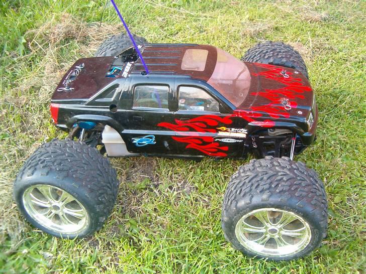 Truck traxxas revo 3.3 SOLGT billede 2