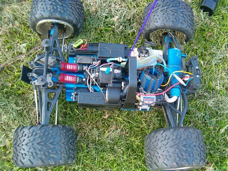 Truck traxxas revo 3.3 SOLGT billede 7