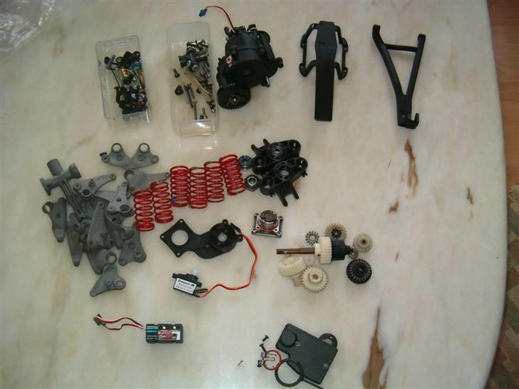 Truck traxxas revo 3.3 SOLGT billede 12