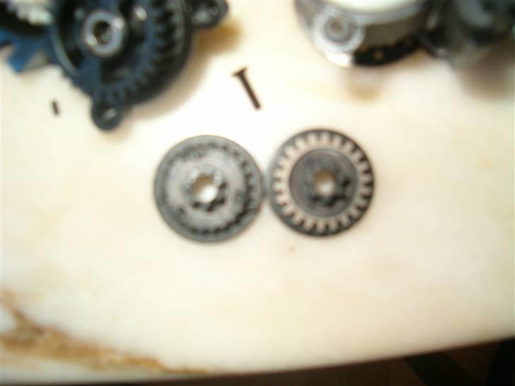 Truck traxxas revo 3.3 SOLGT - nu skiftet ud med stål ;-D billede 14