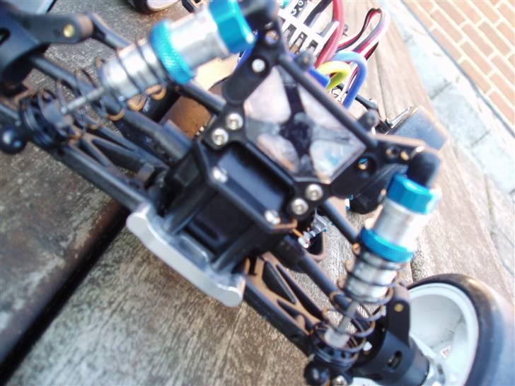 Bil FMH Rush - Bagdæmpertårn og dæmpere billede 10