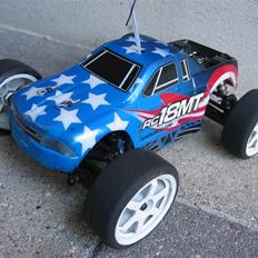 Off-Roader Team Associated RC18MT