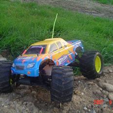 Truck tornado 1/8 vertex