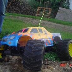 Truck tornado 1/8 vertex