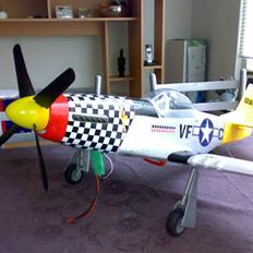 Fly Mustang p51D   art-tech