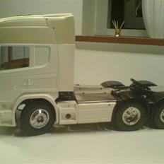 Lastbiler Tamiya Scania R620 SOLGT