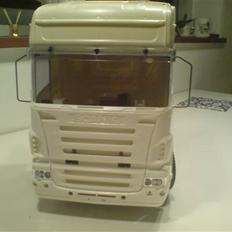 Lastbiler Tamiya Scania R620 SOLGT