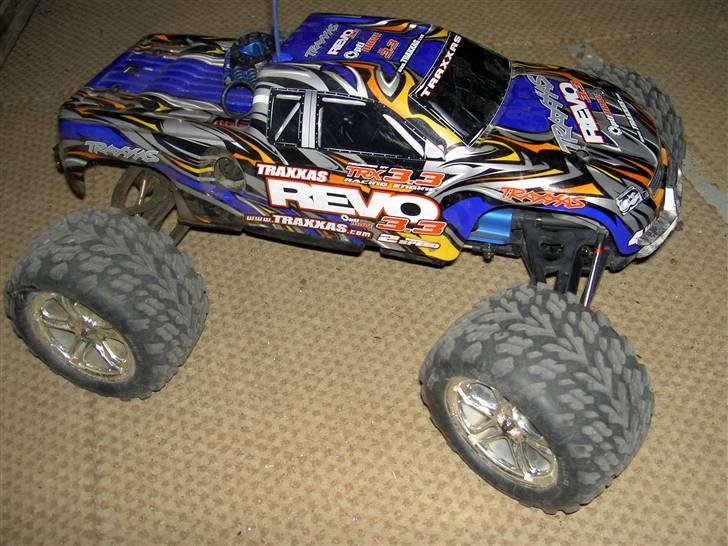 Truck Traxxas REVO 3,3 billede 1