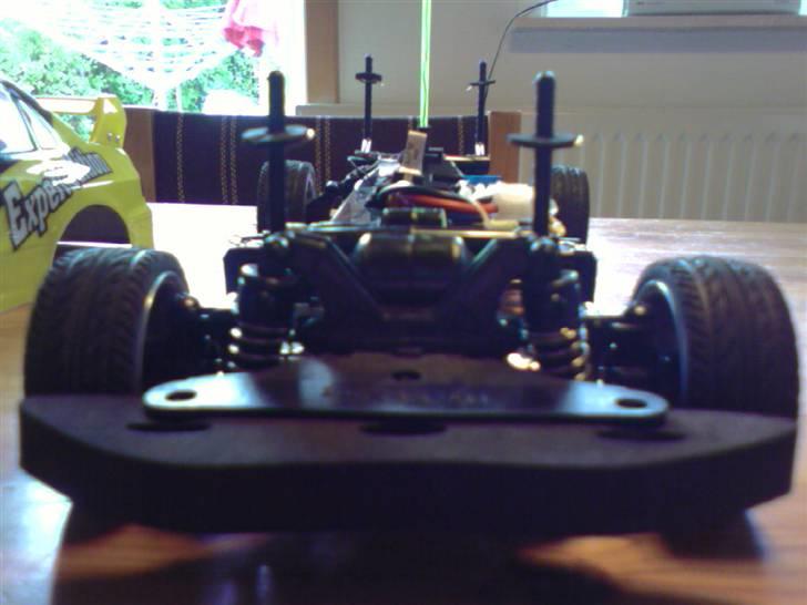 Bil HBX EVO - forfra uden karros billede 6