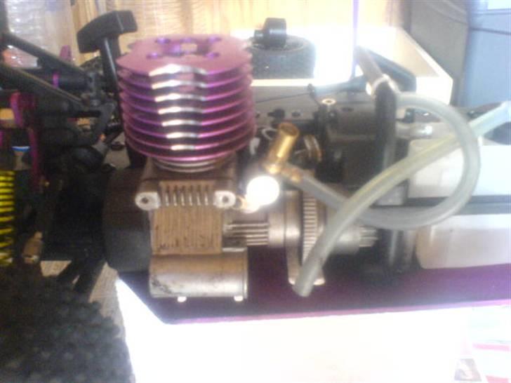 Off-Roader atomic warhead 4x4 nitro - kan man få tun udstødning til den? billede 5