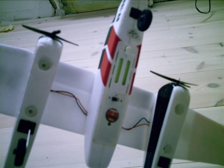 Fly bronco billede 2