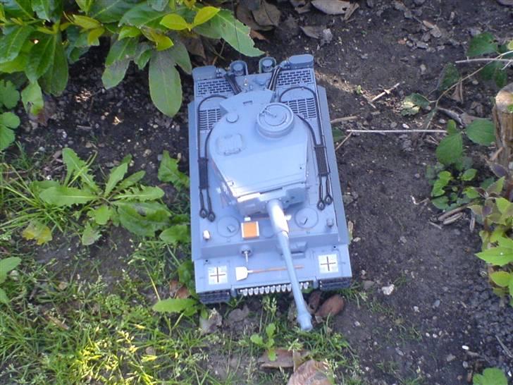 Militær Tiger Tank solgt... - Offroad i min bed :-D billede 2