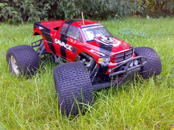 Truck savage 25 - min nye bil hehe. ikk den fineste bil men er også først begyndt og bygge på den nu billede 1