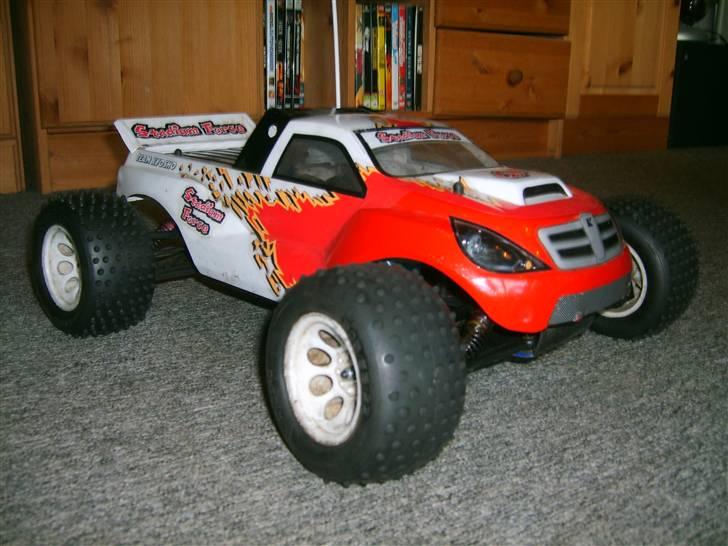 Off-Roader Kyosho Stadium (SOLGT) billede 5
