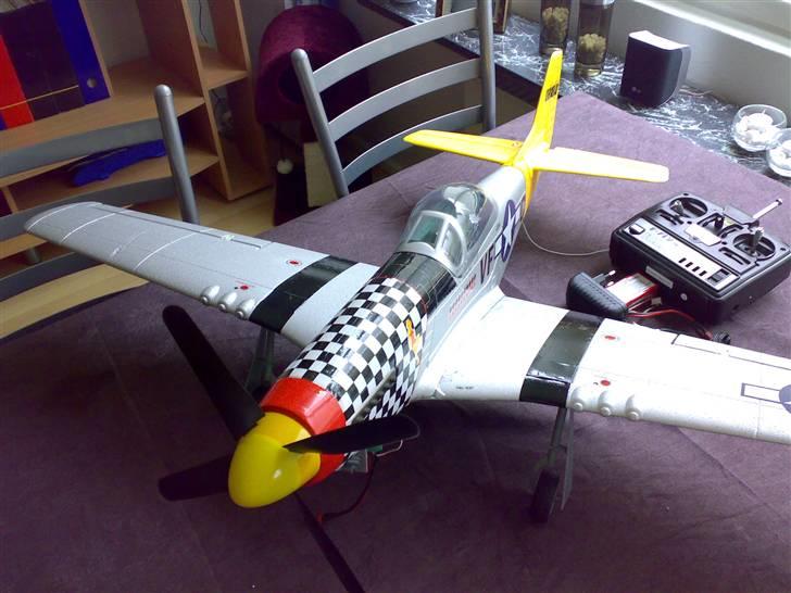Fly Mustang p51D   art-tech billede 10