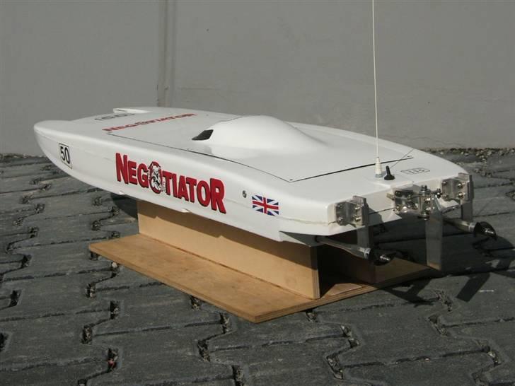 Båd Negotiator  Cat billede 1