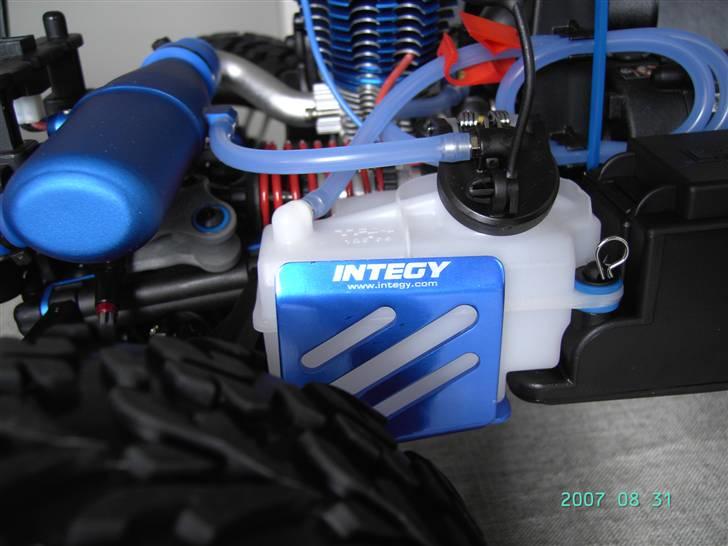 Off-Roader traxxax revo 3.3 - tank alu cover 2 billede 15