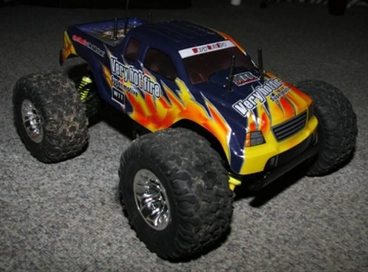 Truck Bonzer Monster "solgt" billede 8