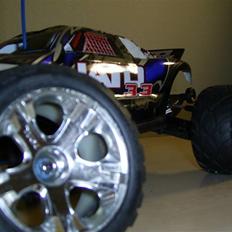 Bil Traxxas Jato 3.3 (gl)