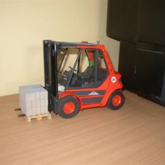 Lastbiler Linde H 50 fra Robbe