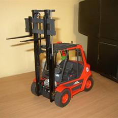 Lastbiler Linde H 50 fra Robbe