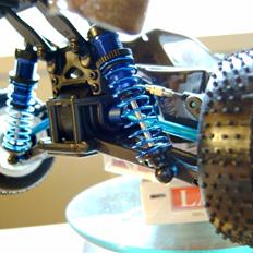 Buggy associated rc18b FT