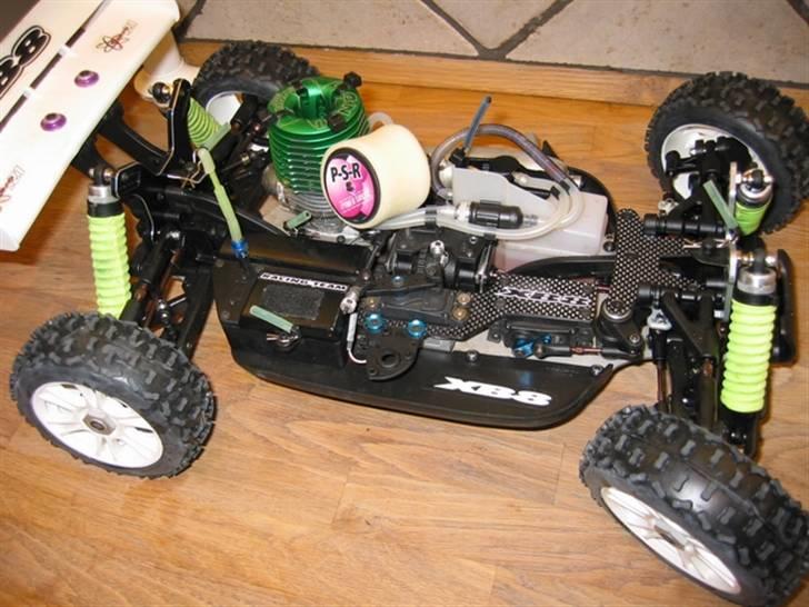 Buggy Xray XB8R billede 3