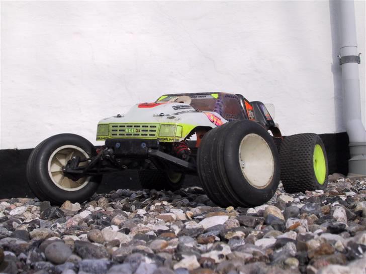 Off-Roader Team Associated RC10T2FT billede 2