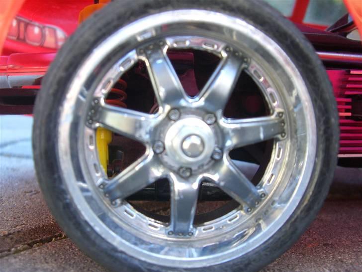 Bil Toyota MR2 - Fælgene Seven Sins. Noget af Gun Metal farven er faldet af ;/ billede 4