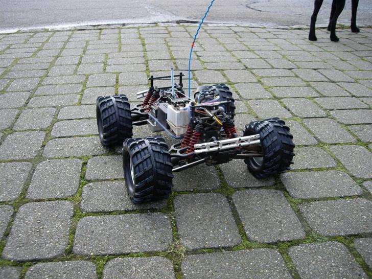 Off-Roader T-MAXX (solgt)  billede 6