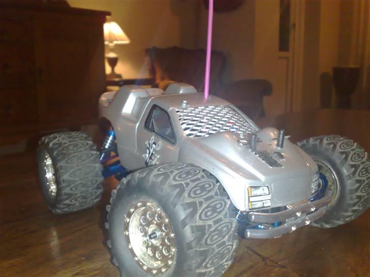 Off-Roader RC18MT alu. monster  - Før paintjobbet :) billede 2