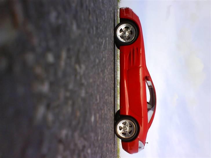 Bil Mercedes SLR McLaren - fra siden er den også lidt langt nede. billede 7