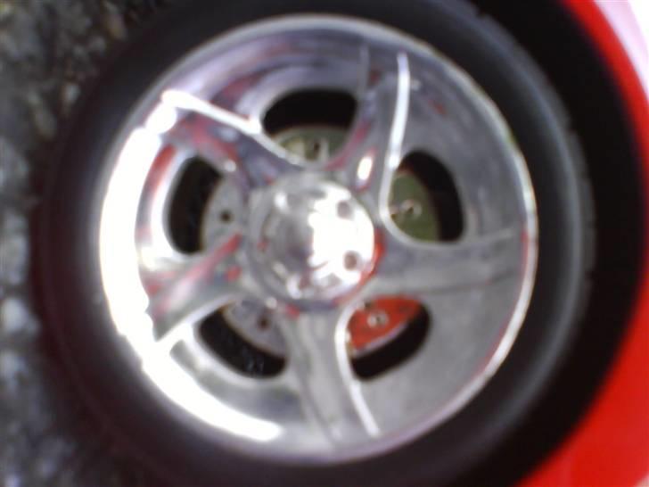 Bil Mercedes SLR McLaren - skive bremse og den lækker skinnede fælge. billede 12