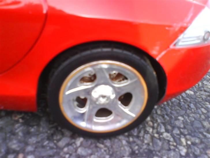 Bil Mercedes SLR McLaren - her kan man se den er langt nede bagfra. billede 15