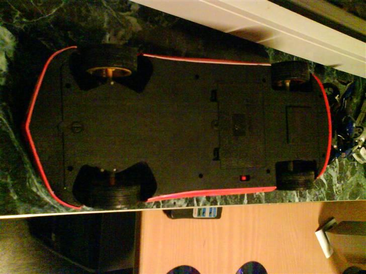 Bil Mercedes SLR McLaren - her er bunden kan ik pille den af fordi skruerne er over skruet billede 18