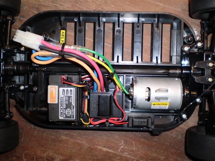 Bil Tamiya TT-01 - Fra bilen var standard, med servo og modtager fra en gammel bil billede 3