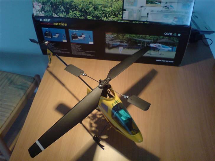 Helikopter Honey Bee E-sky billede 2