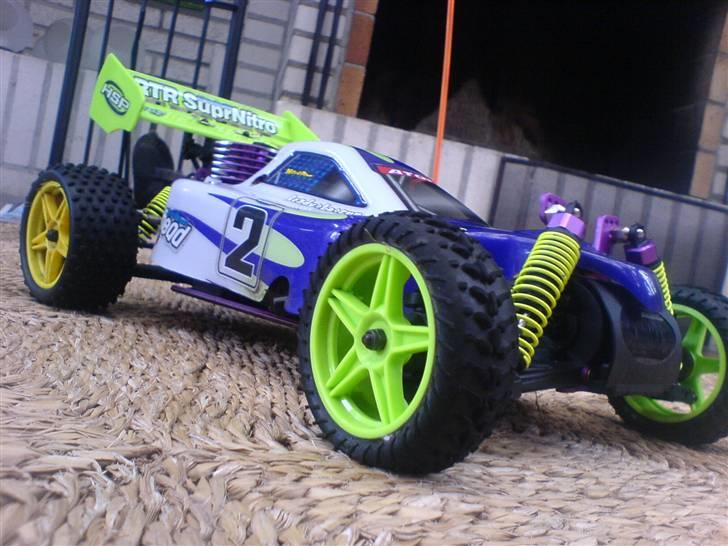 Bil atomic warhead billede 1