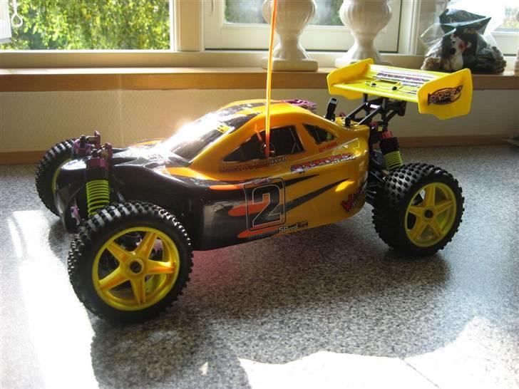 Bil Atomic Warhead *SOLGT* billede 1