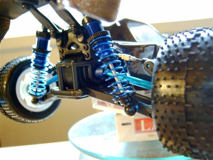 Buggy associated rc18b FT billede 3