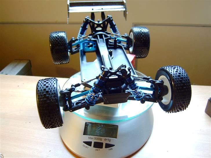 Buggy associated rc18b FT billede 11