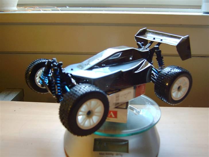 Buggy associated rc18b FT billede 14