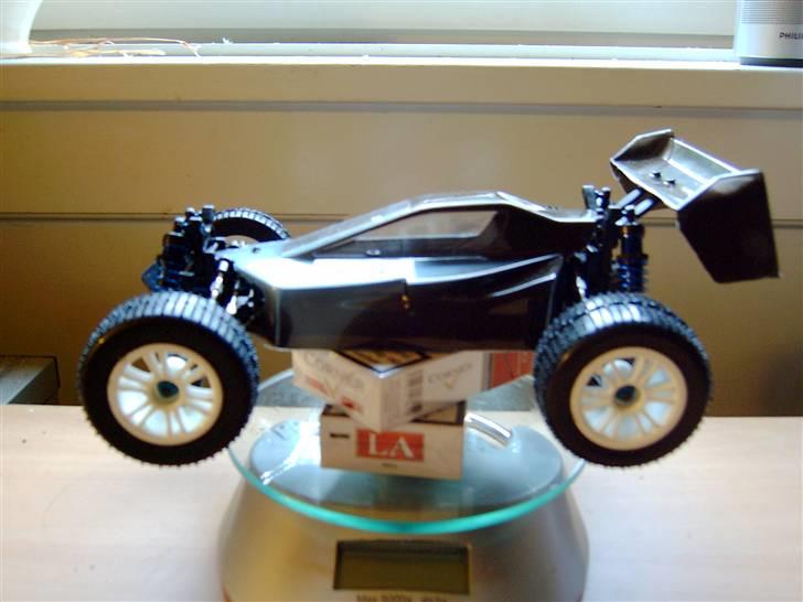 Buggy associated rc18b FT billede 15